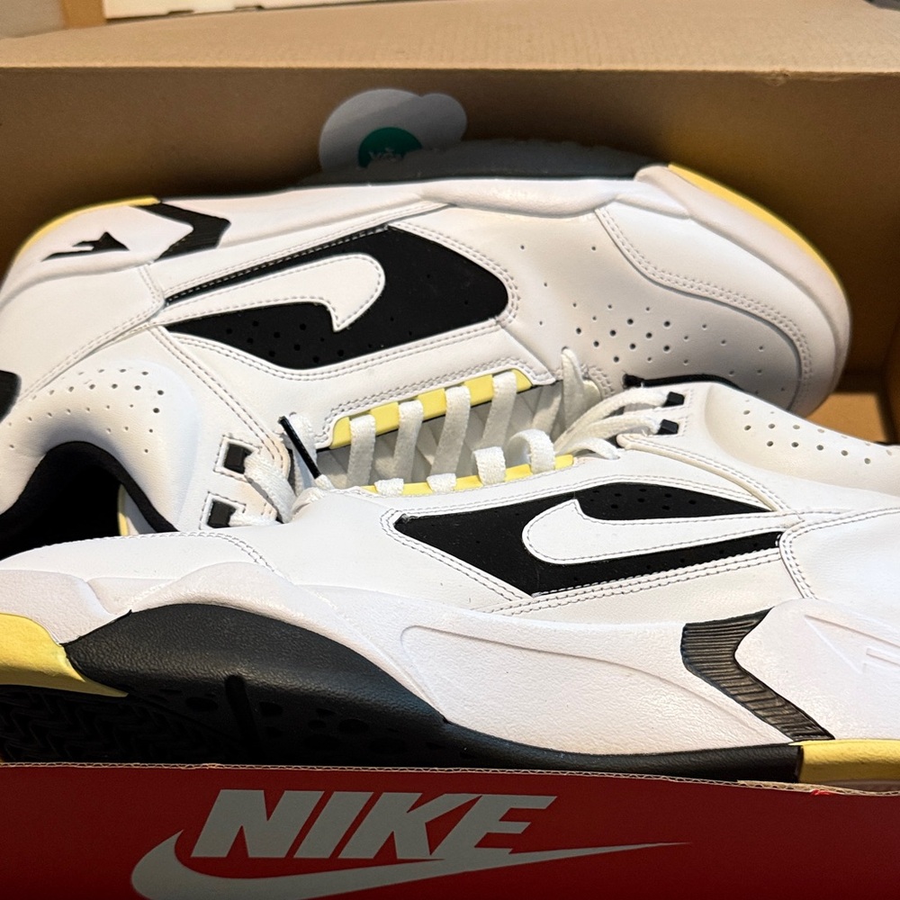 Nike Men’s White, Black and Yellow Low-Top Sneakers